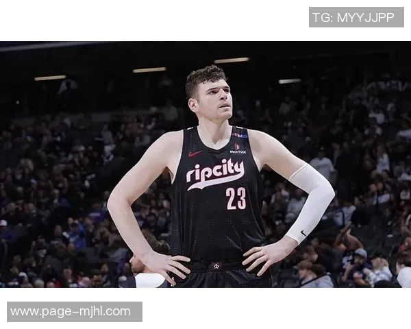 克林根上赛季表现抢眼连续18场盖帽近期状态下滑仅有1次封盖显得有些软弱